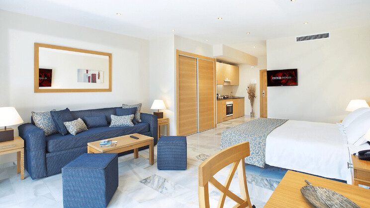 Sunset Beach Club Benalmadena